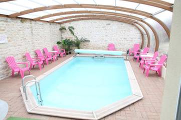 Gîte pour 20 personnes, avec sauna et jardin ainsi que piscine et vue à Chevrainvilliers