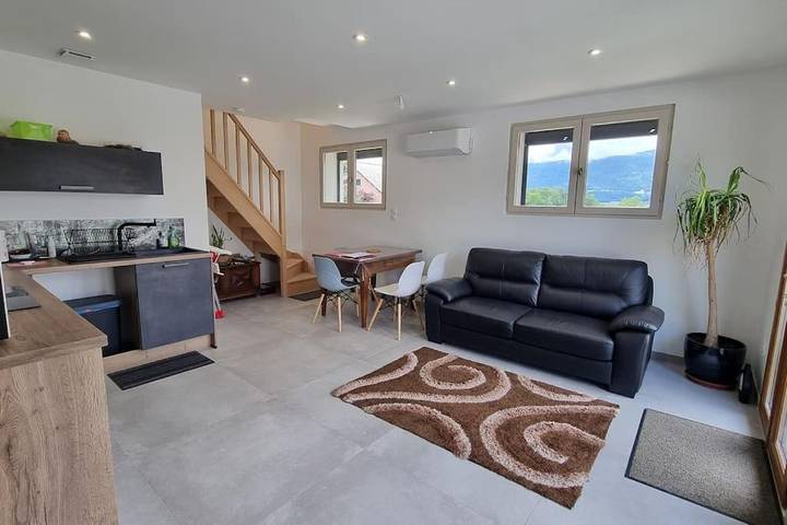 Apartamento de vacaciones para 4 personas, con jardín y vistas - 1