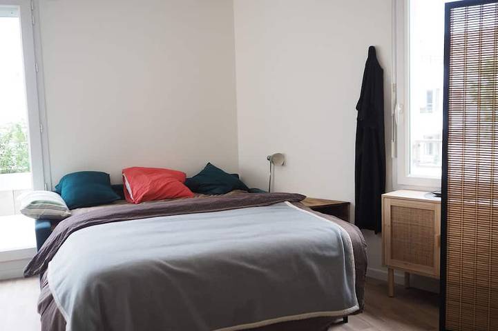 Ganze Wohnung, Large studio with direct access to Paris in Noisy-le-Sec, Seine-Saint-Denis