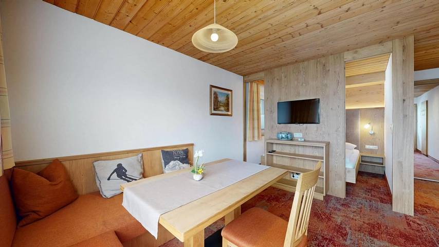 Gîte pour 4 personnes, avec jardin, adapté aux familles à St. Johann in Tirol - 4