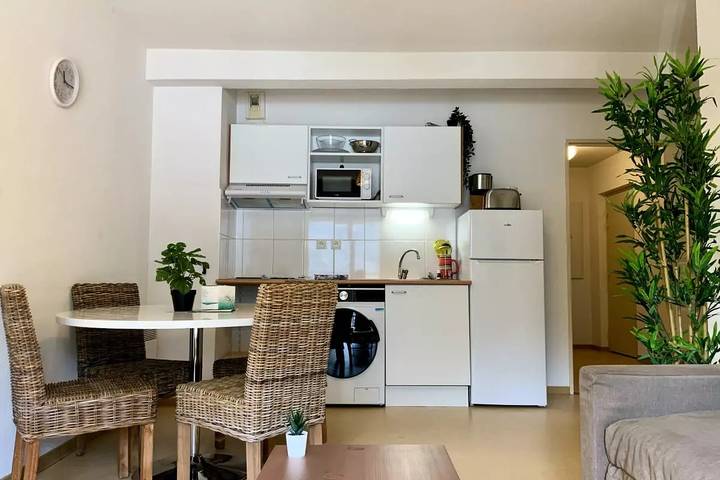 Gîte pour 6 personnes, avec piscine et terrasse, animaux acceptés à Avène - 2