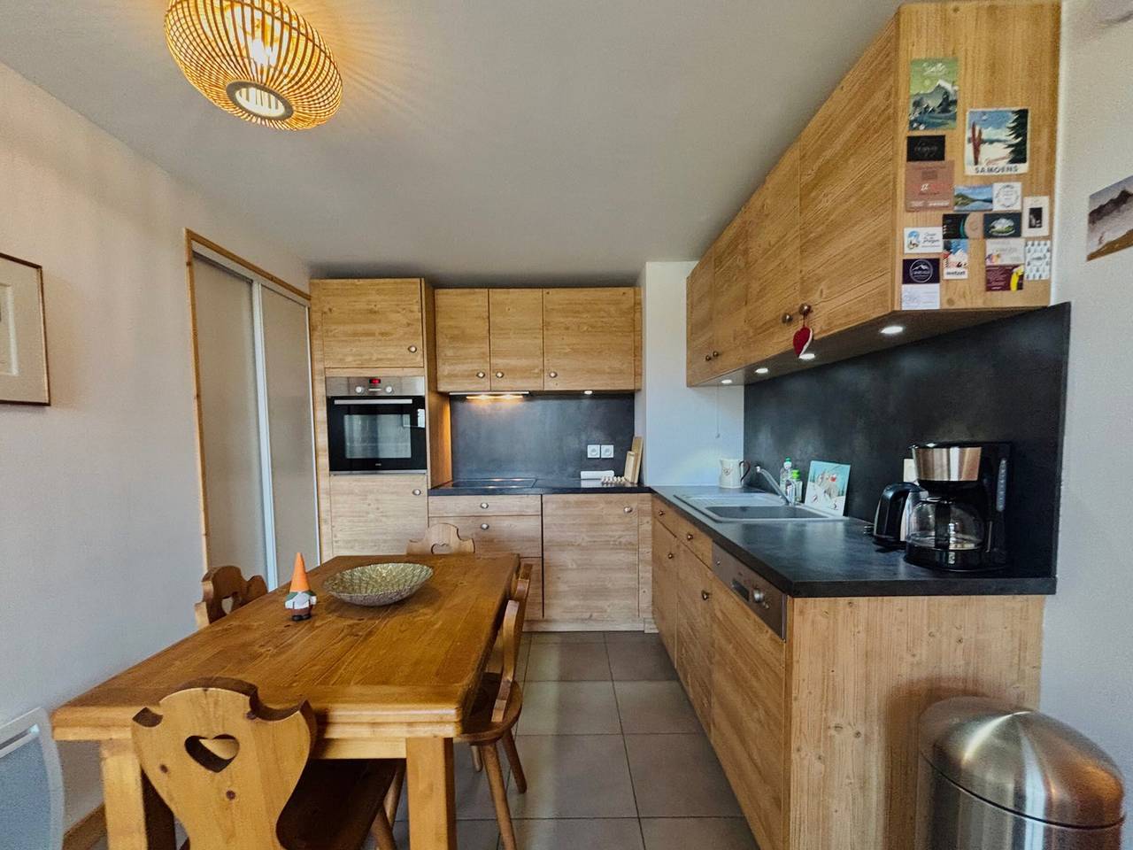 Apartamento entero, Encantador T3 céntrico con balcón y garaje en Samoëns in Samoëns, Region Bonneville