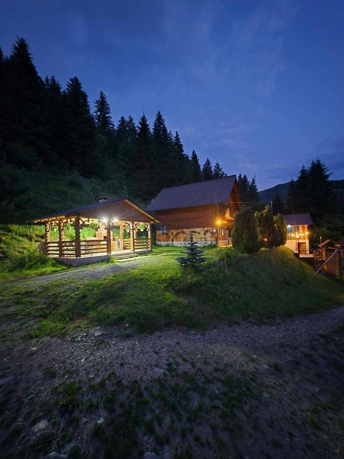Location de vacances pour 8 personnes, avec jacuzzi ainsi que balcon et jardin à Alba (Romania) - 4
