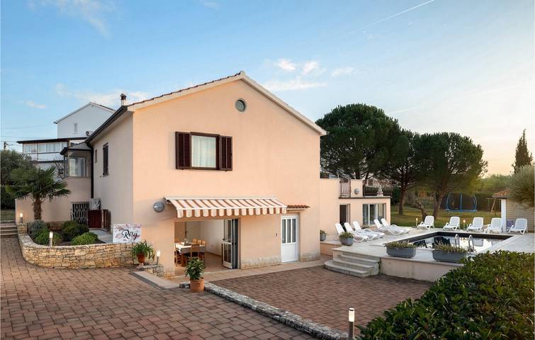 Ferienhaus für 11 Personen, mit Garten und Sauna in Rovinj - 4