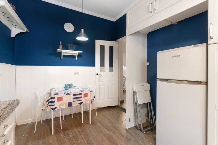 Entire apartment, Apartment 'Duque De Rivas 42' with Wi-Fi and Air Conditioning in Málaga Central District, Malaga