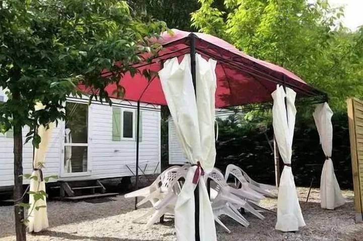 Mobil home pour 6 personnes à Laval-de-Cère