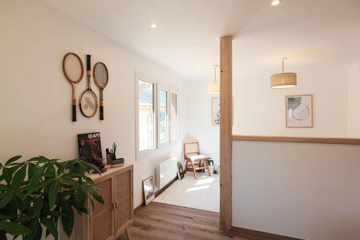 Gîte pour 2 personnes, avec vue et terrasse dans Cinema Le Rex Villard De Lans - 2