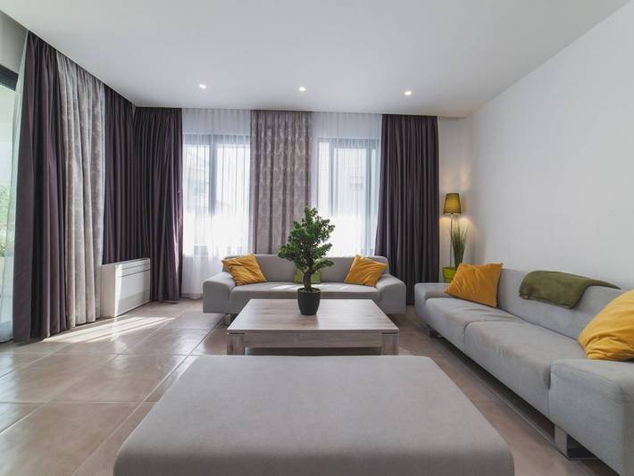 Villa pour 14 personnes, avec jacuzzi ainsi que sauna et jardin à Trogir - 4