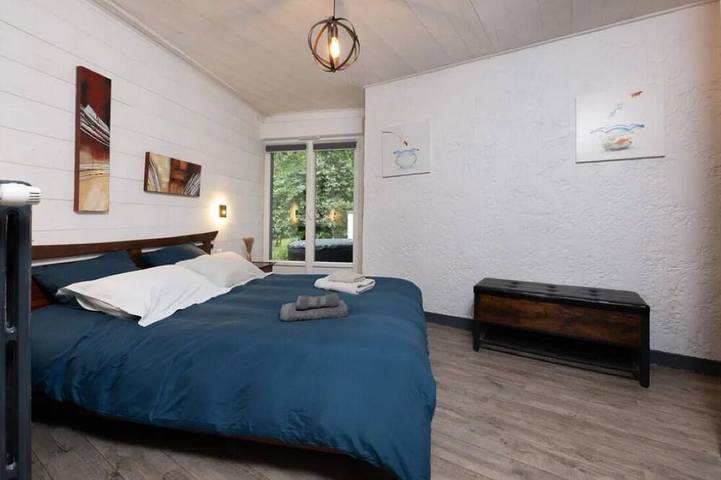 Gîte pour 2 personnes, avec jardin et jacuzzi à Meslan - 3