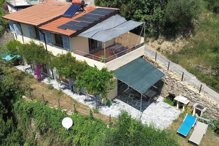Ferienhaus für 6 Personen, mit Terrasse und Garten