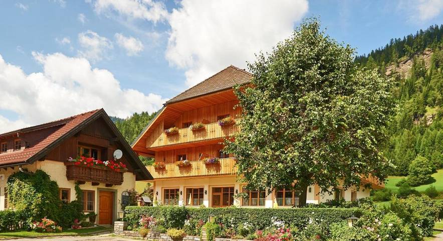 BnB, mit Terrasse und Garten sowie Ausblick in Sankt Michael im Lungau