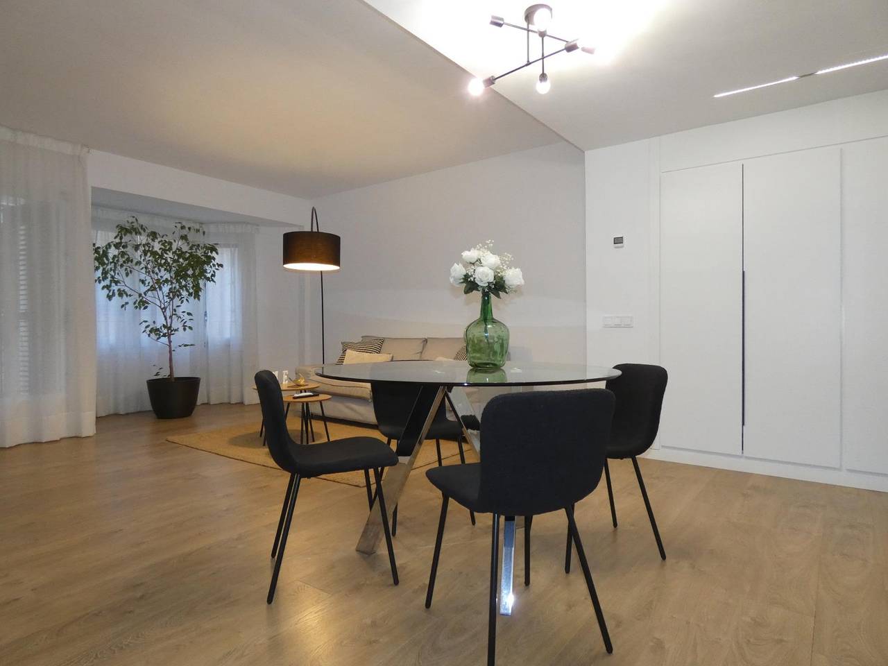 Apartamento entero, Apartamento 'My Holidays Home' con balcón, Wi-Fi y aire acondicionado in Palamós, Costa Brava