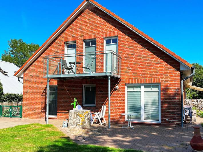 Ferienhaus für 4 Personen, mit Balkon und Terrasse sowie Garten