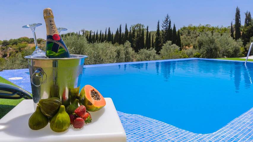 Chalet para 6 personas, con piscina en Antequera - 4