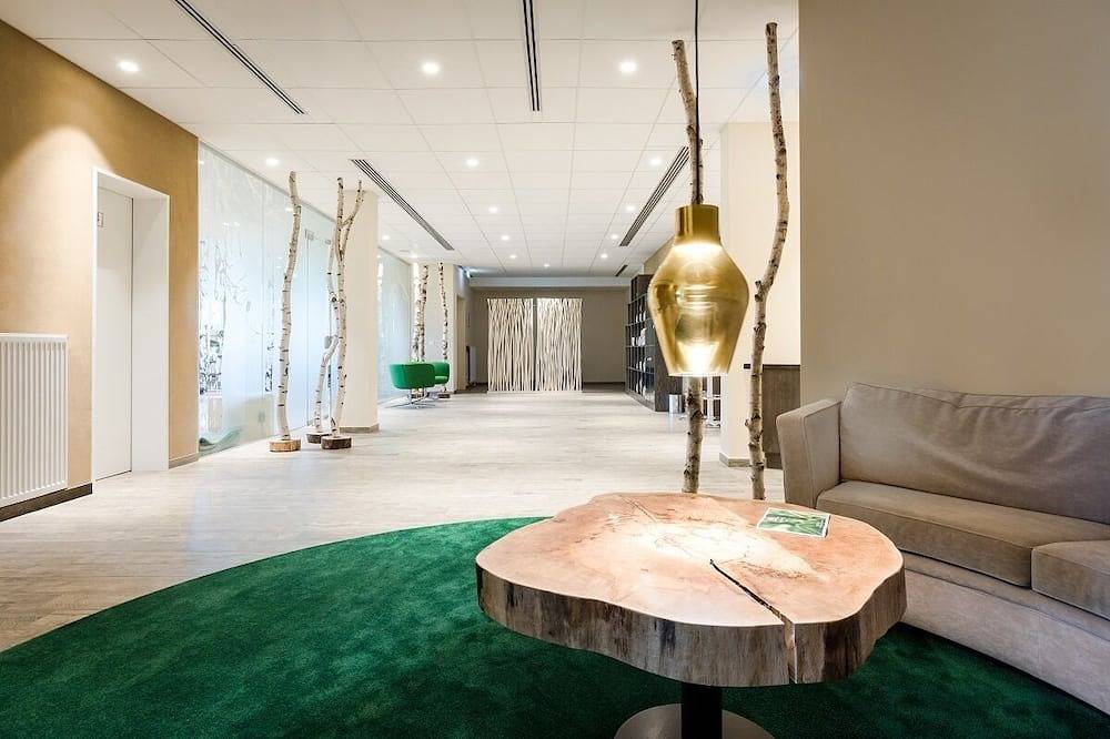 Ganze Wohnung, Golfdirekt Doppelzimmer mit Du oder Bad, Wc, Frühstück und Abendessen in Semlin, Rathenow