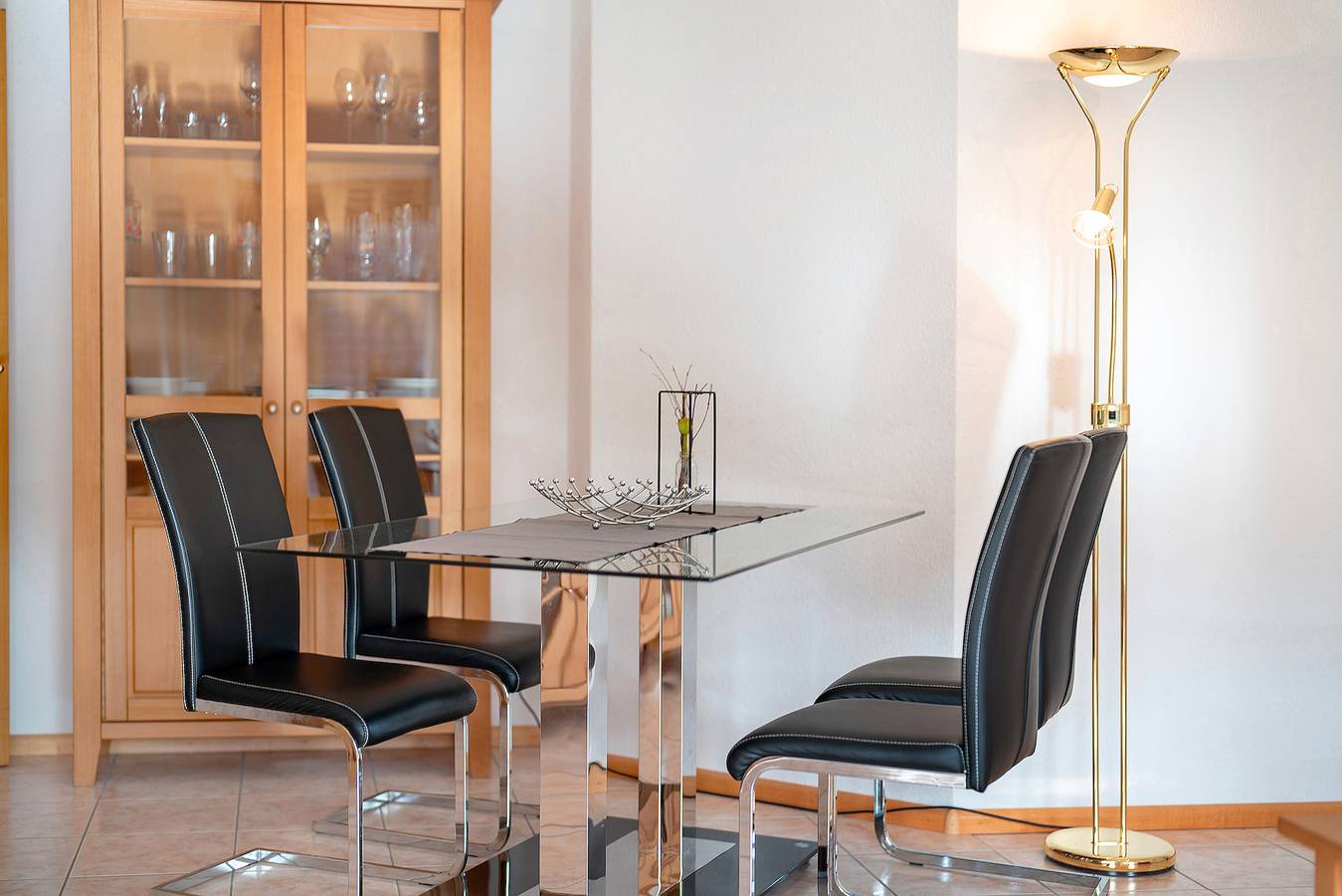 Apartamento inteiro, Apartamento vacacional 'Landblick' con balcón y wifi in Biederbach, Central Black Forest