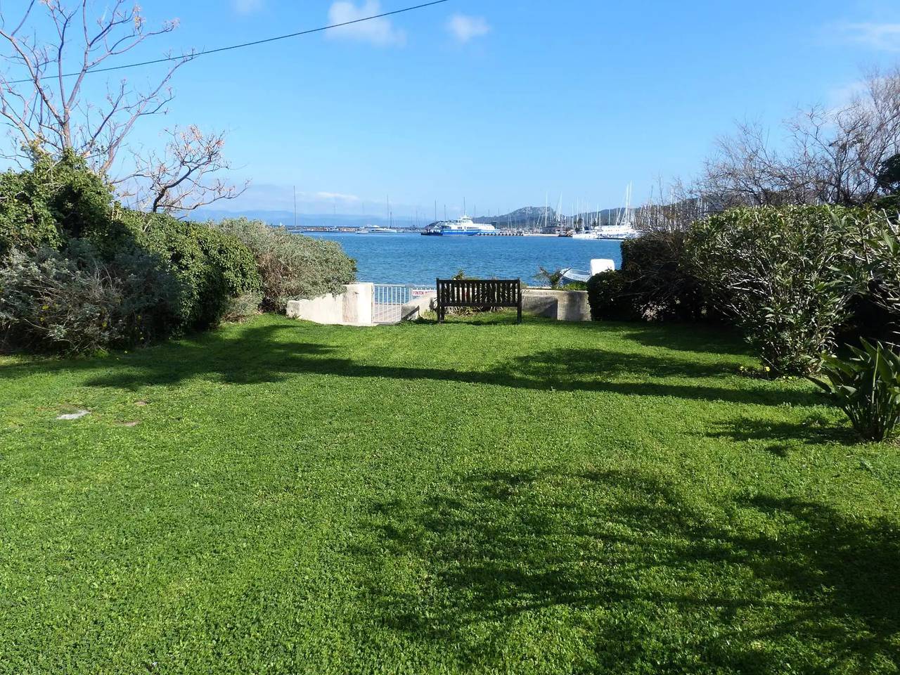 Apartamento entero, Terraza & naturaleza • 6 pers. cerca de la playa en Porquerolles in Hyeres, Costa mediterránea (Francia)