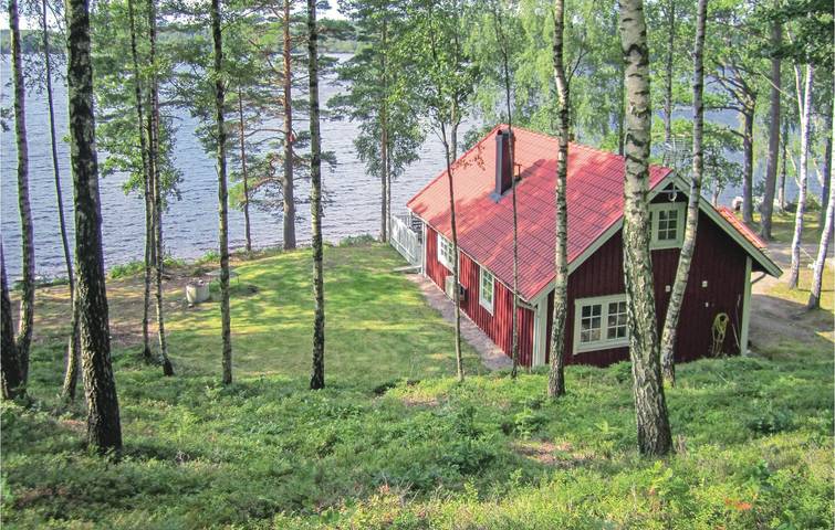 Ferienhaus für 8 Personen, mit Terrasse und Sauna in Hylte