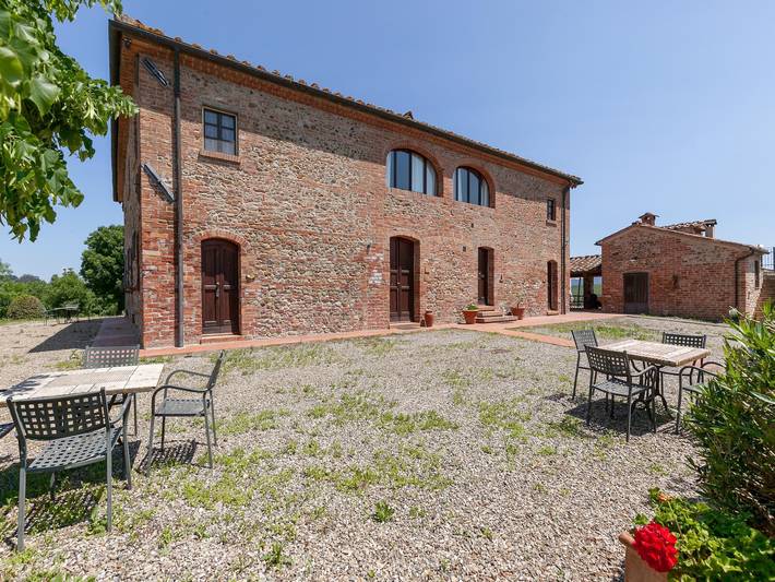Appartamento intero, Appartamento con piscina e aria condizionata in Peccioli, Pisa e dintorni