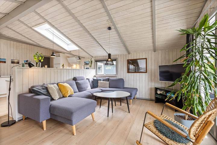 Holiday home in Blåvand, just 350 metres from the beach, dogs welcome in Blavand, Varde Region