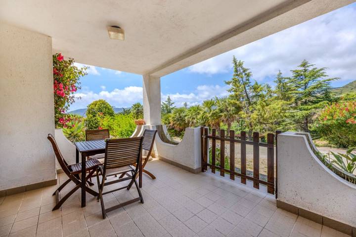 Ganze Ferienwohnung, Ferienwohnung für 4 Personen mit Terrasse in Lacona, Capoliveri