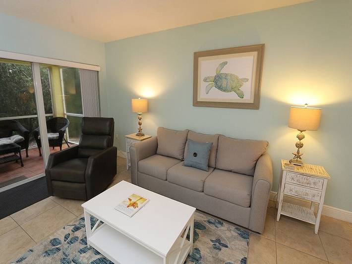 Vacation rental for 6 people, with yard and terrace as well as pool and hot tub in Longboat Key