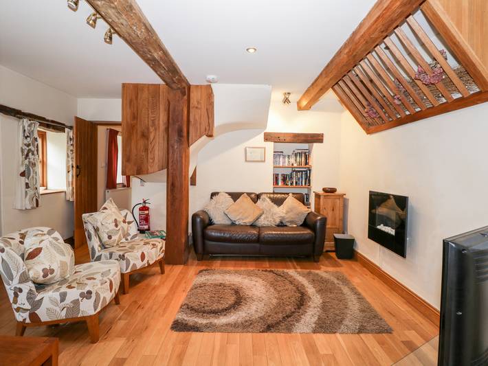 Chapel Cottage in Stroud, Gloucestershire