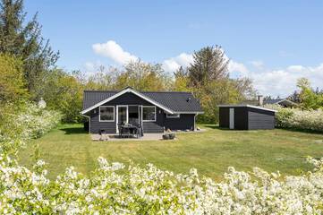 Ferienhaus für 4 Personen, mit Terrasse, mit Haustier in Skaven Strand