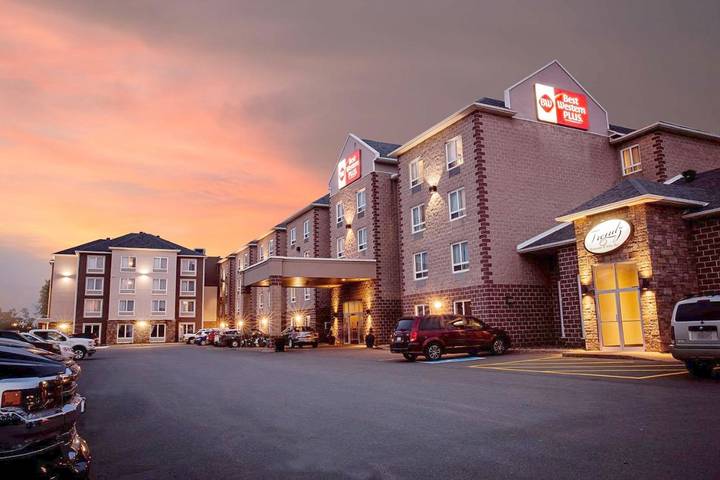 Hôtel pour 4 personnes, avec piscine