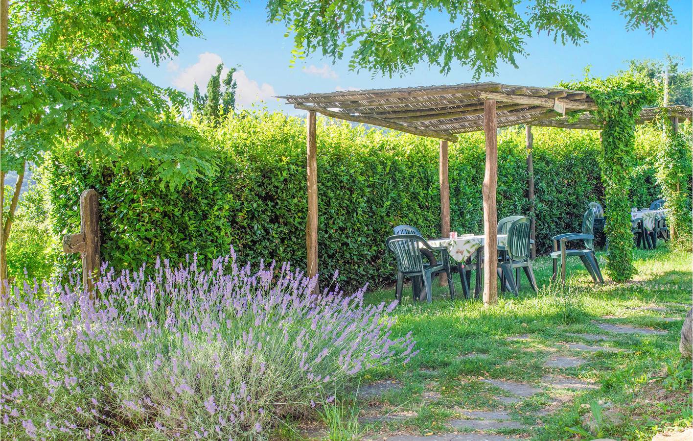 Agriturismo per 4 Persone in Montaione, Firenze province