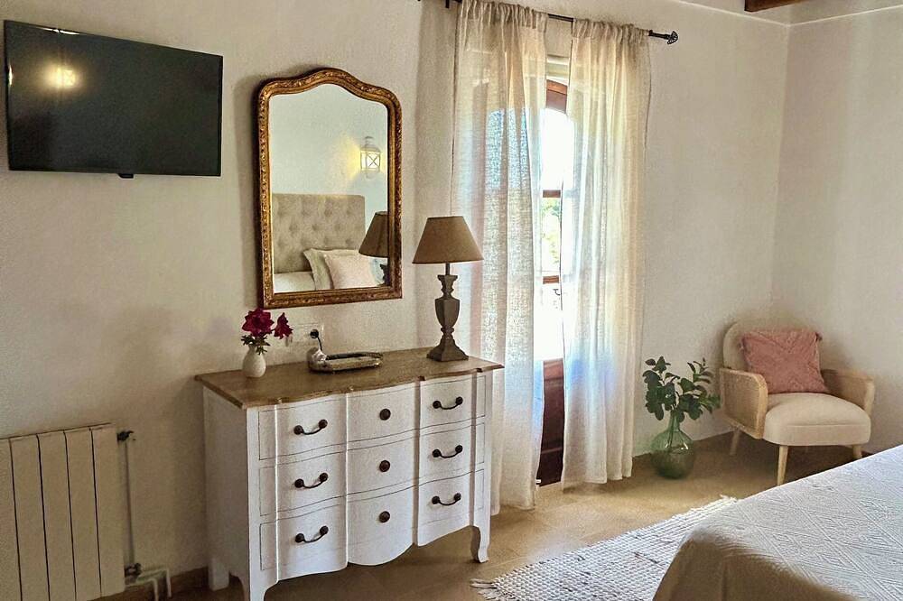 Mooi huis voor 6 personen op het platteland in Sant Carles de Peralta, Santa Eulària des Riu
