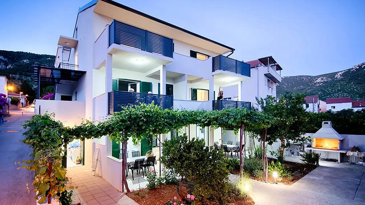 Hel ferieleilighet, Ferienwohnung für 2 Personen (33 m²) in Komiža in Komiza, Split-Dalmatia