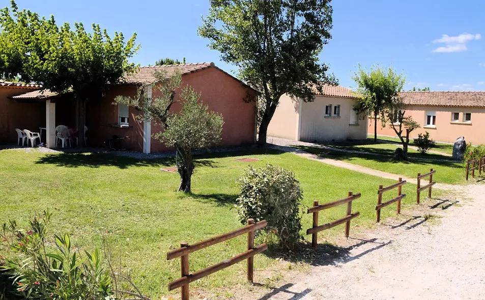 Gîte - 50m² - 2 chambres sans jardin 6 personnes in Grospierres, Ardèche