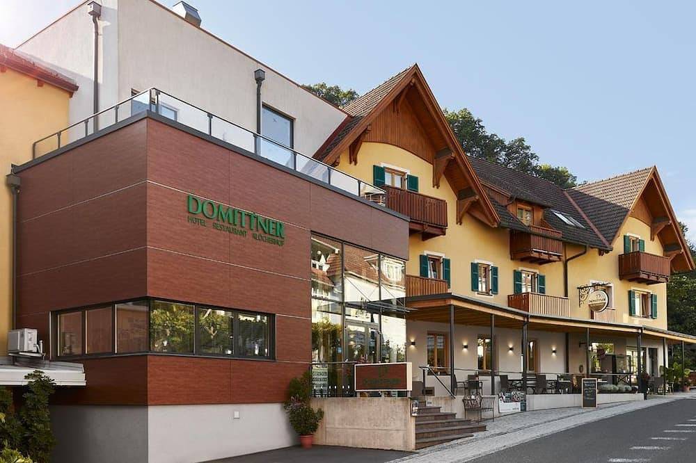 Hotel Domittner - Doppelzimmer mit Dusche, Wc in Südoststeiermark, Steirerland