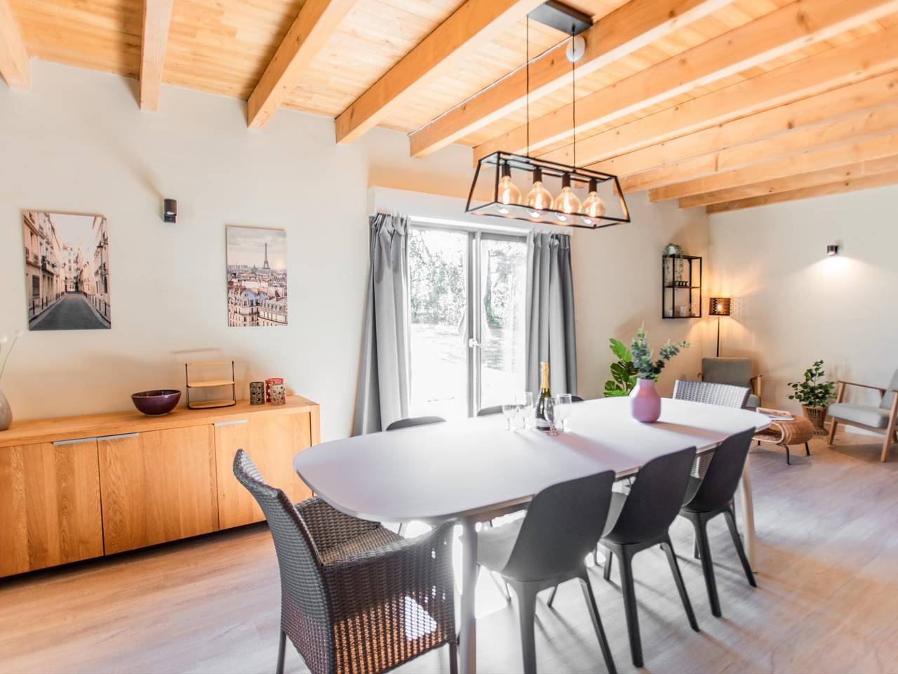 Leuk huis op vakantiepark met zwembad in Lacapelle-Marival, Lot