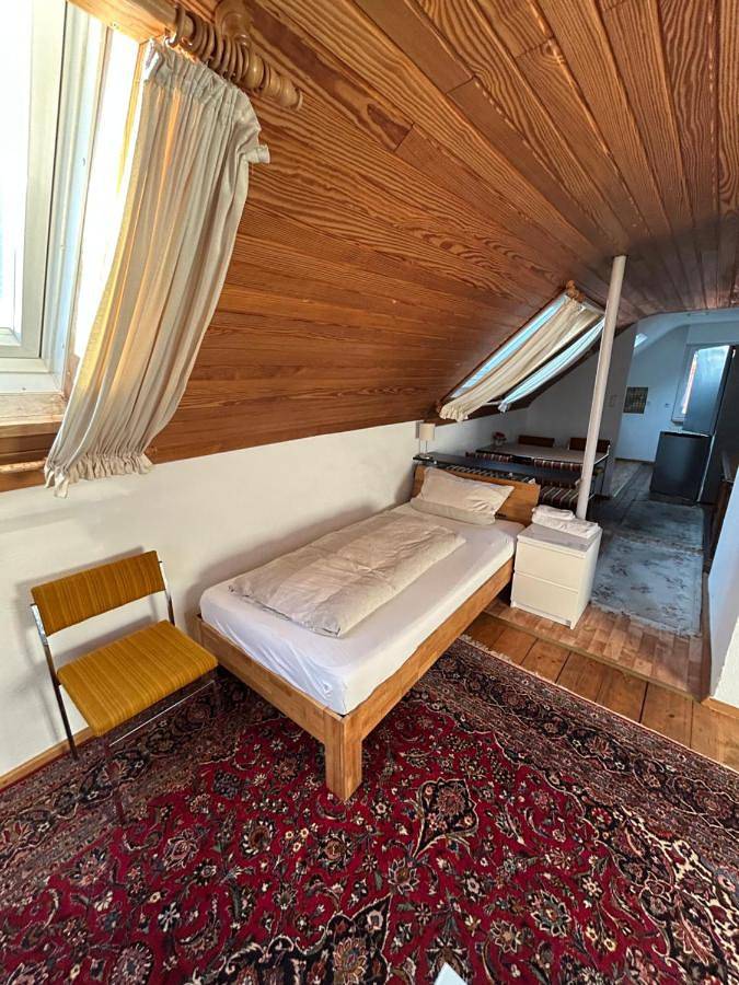 Ganze Wohnung, Three-Bedroom Apartment - High Floor in Rödermark, Landkreis Offenbach