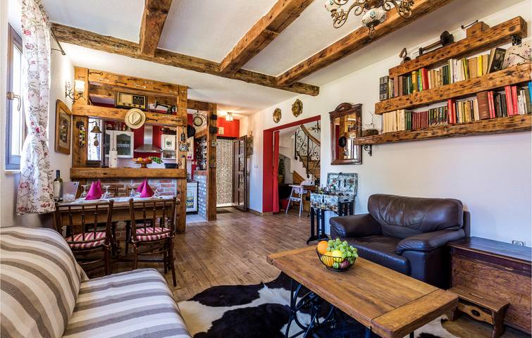 Stilvolle 1-Zimmer-Wohnung mit Terrasse, Whirlpool und Parkplatz in Kvarner Festland