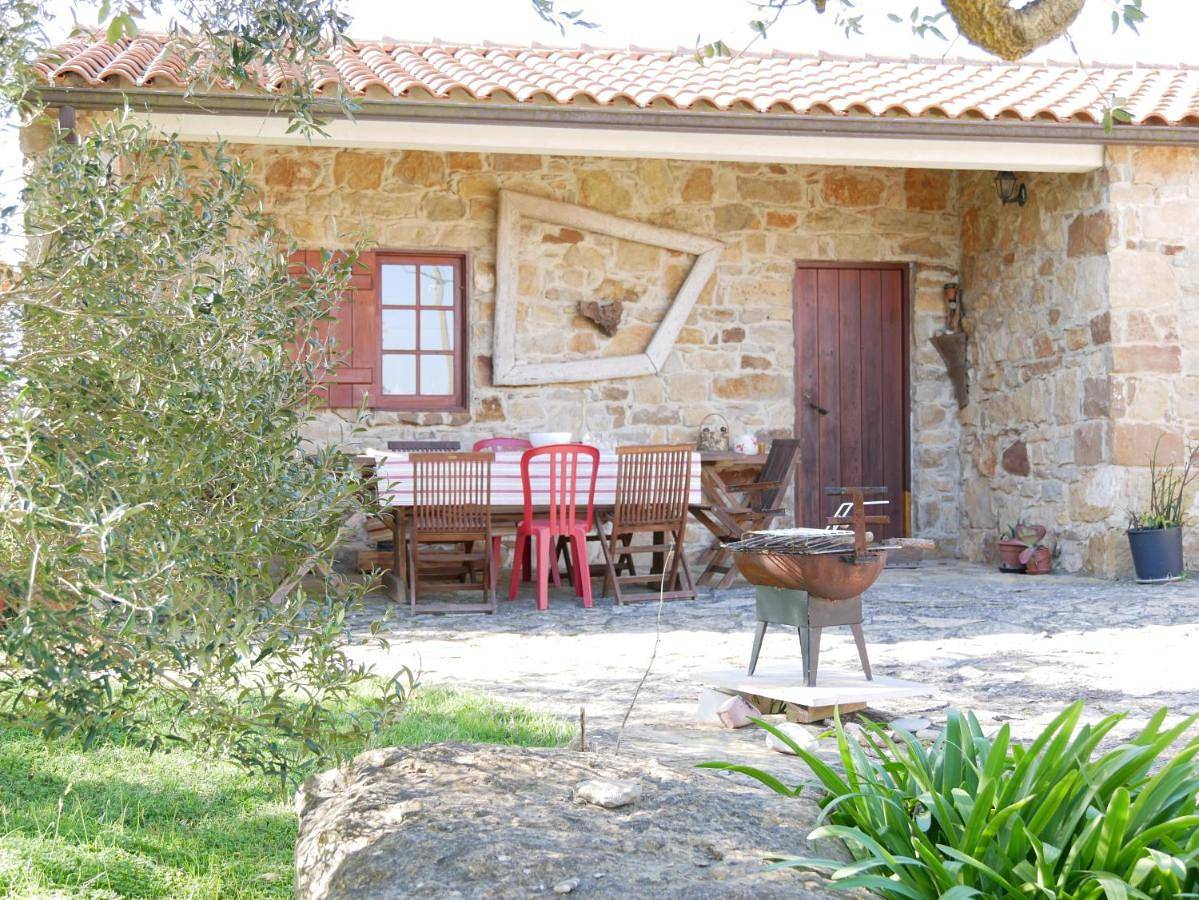 Pines of Salgado beachview villa by Book Yourholiday Pt in Praia do Salgado, Famalicão