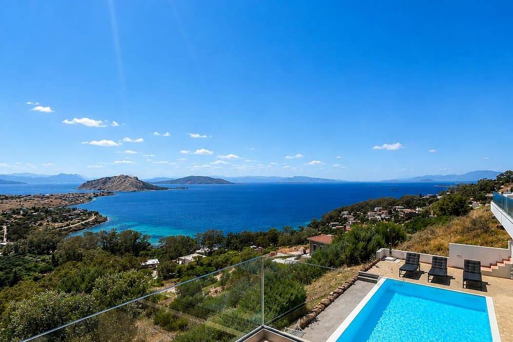 Ganze Wohnung, Minimalist, new condo with beautiful sea and mountain views in Perdika, Ägina
