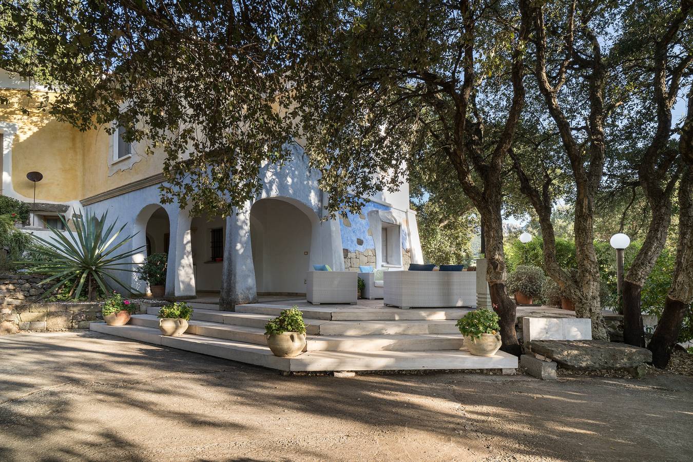 Ganze Wohnung, Ferienwohnung "Art House" mit Bergblick, privater Terrasse & Wi-Fi in Dorgali, Golf von Orosei