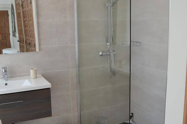 Villa für 7 Personen, mit Whirlpool und Pool sowie Balkon an der Costa Tropical - 4