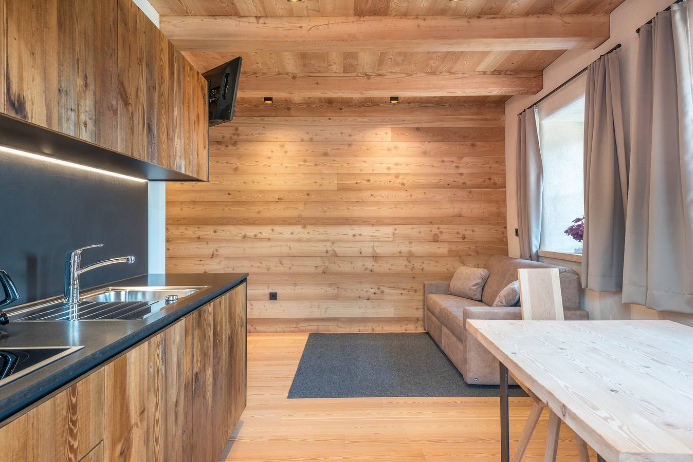 Ganze Wohnung, Ferienwohnung Egger an der Lahn - Wald mit Bergblick, Terrasse und Wlan in Jenesien, Sarntaler Alpen