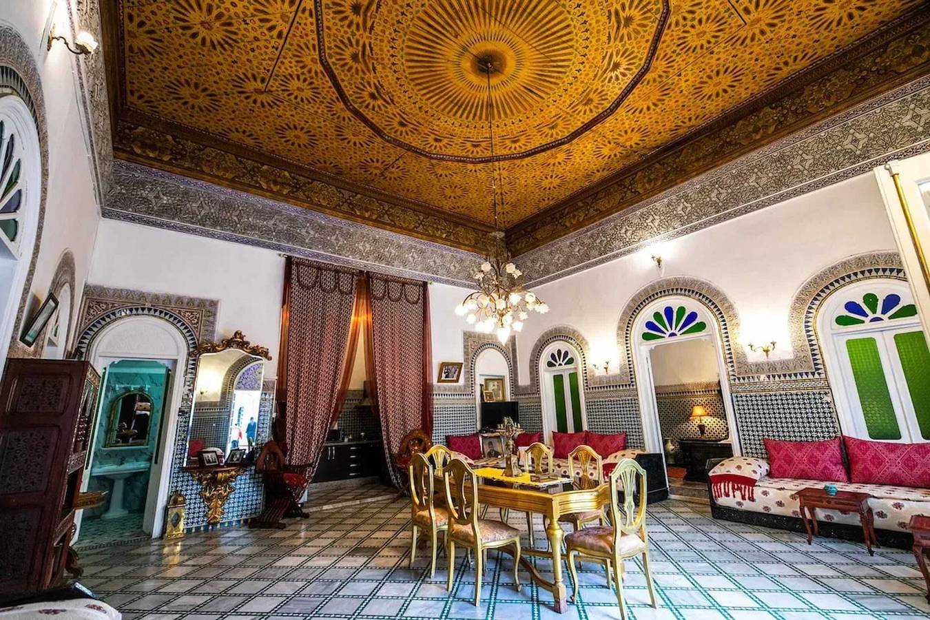 Entire apartment, Charming Apartment in Fes El Bali, 150m² with Garden in Fès-Boulemane region