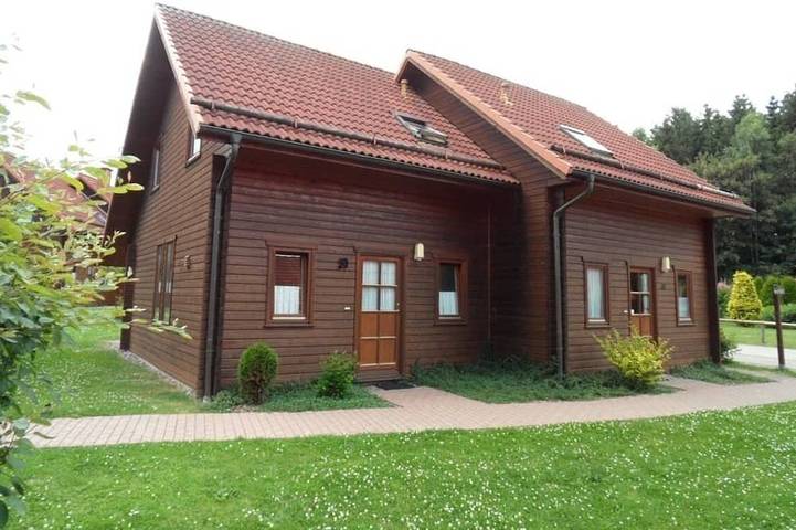 Ferienhaus für 5 Personen, mit Terrasse und Garten sowie Sauna