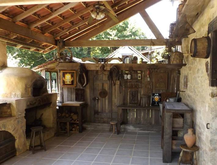 Maison de campagne pour 2 personnes, avec vue et jardin, animaux acceptés à Château-Chervix - 3