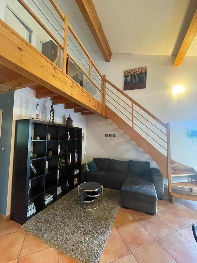Location de vacances pour 11 personnes, avec Terrasse et Jardin ainsi que Vue sur le lac et Vue à Carla-Bayle - 4