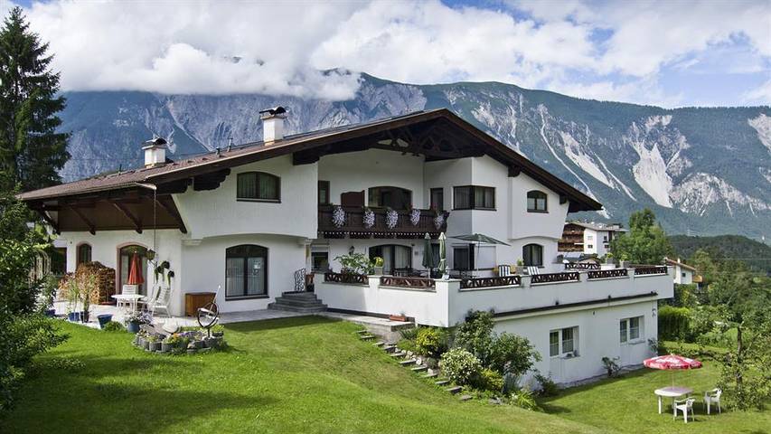 Ganze Ferienwohnung, Appartement Topaz in Sautens, Ötztal