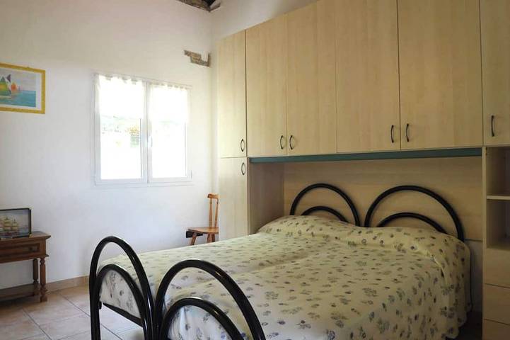 Location de vacances pour 5 personnes, avec jardin ainsi que jacuzzi et piscine à Pompeiana - 3