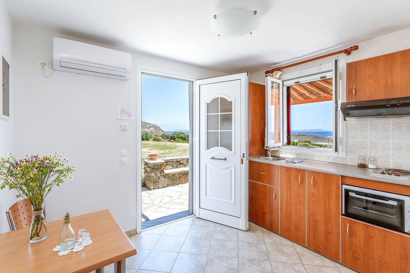 Ferienhaus 'Anemologio 201 Tinos' mit Meerblick, Wlan und Klimaanlage in Ormos Agiou Ioannou, Tínos