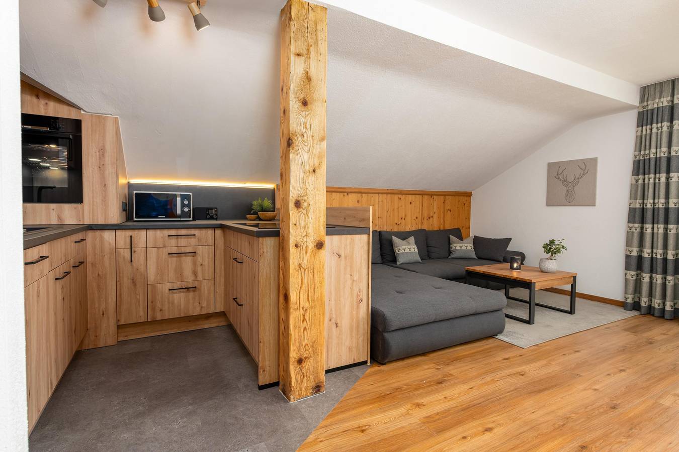 Geheel vakantieappartement, Appartement, douche, Wc, 2 slaapkamers in Wallgau, Walchensee